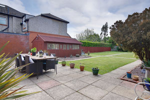 Patio/Garden- click for photo gallery